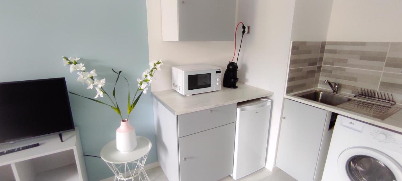 Studio 26M2 Centre Ville Renove Avec Parking Prive La Grande-Motte Buitenkant foto